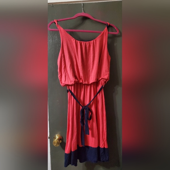 NWOT Gilli Pink and Navy Dress Colorblocking - Picture 3 of 5